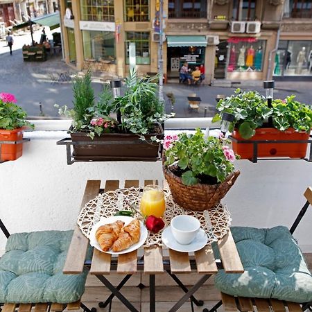 Traditional Romanian Apartments Bucharest Exterior photo
