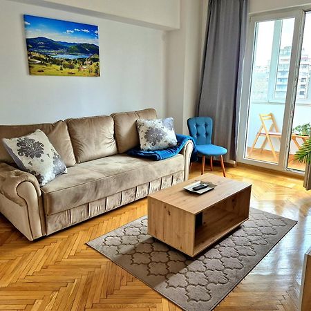Traditional Romanian Apartments Bucharest Exterior photo